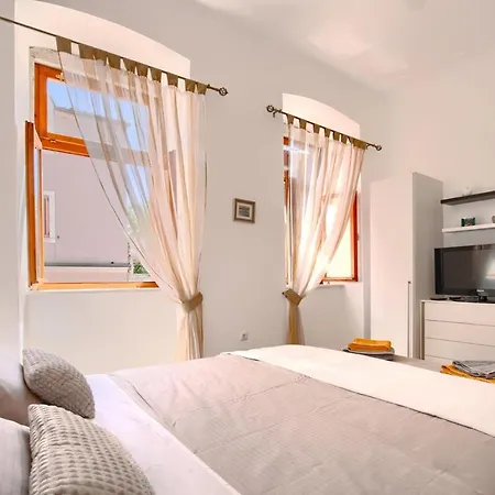 Apartman Emilia Apartment